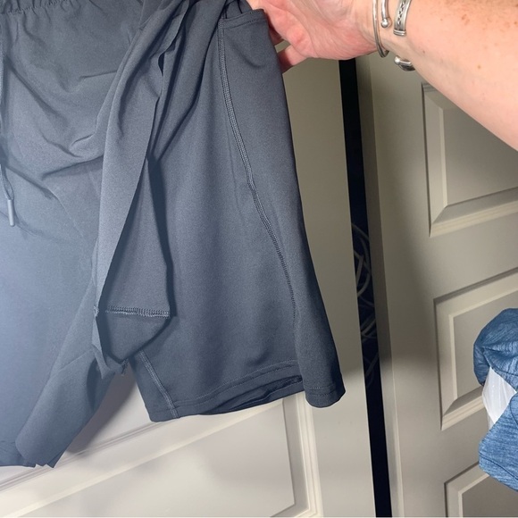 Gymshark Speed Run Black 5" Sport 2 In 1 Shorts Built-in Pocket Back Zip Sz XXL - Picture 9 of 11